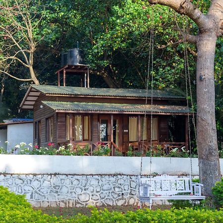 Saffronstays Little Paradise, Murud Exteriör bild