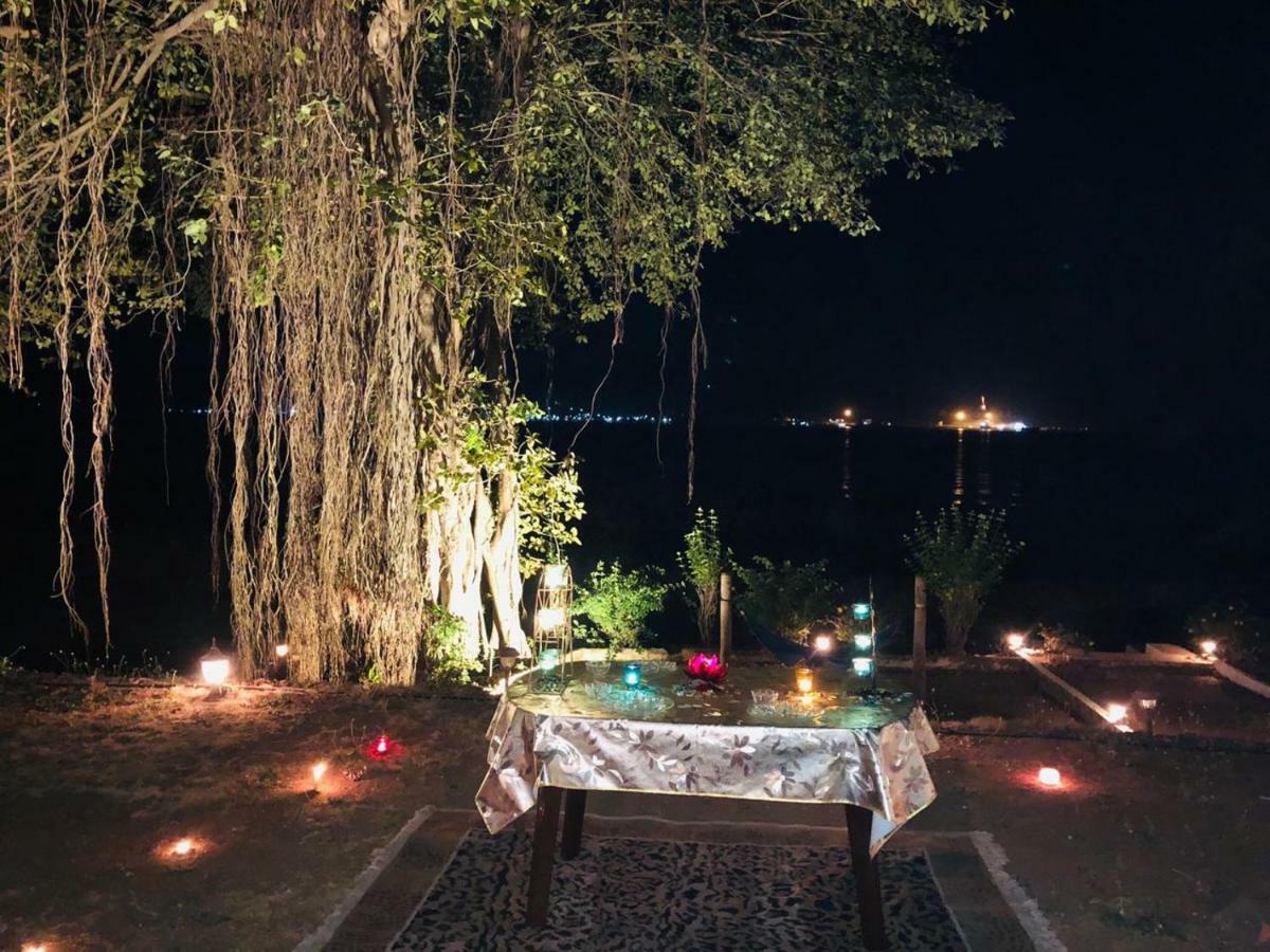 Saffronstays Little Paradise, Murud Exteriör bild